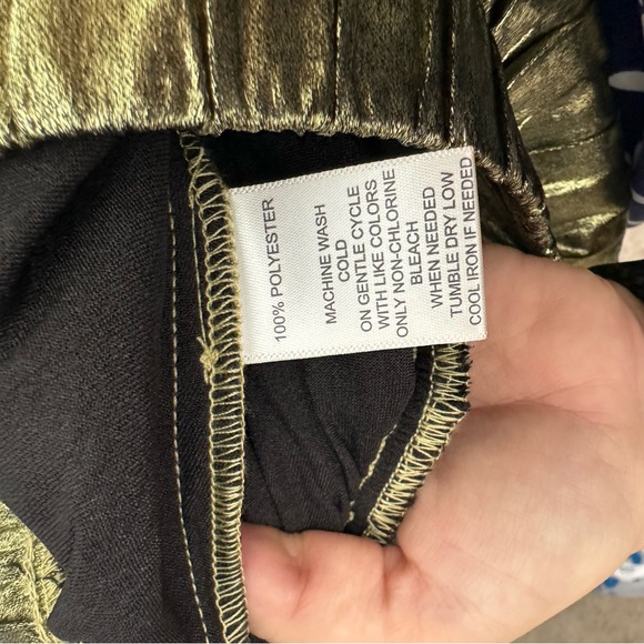 Calligraphie Gold Metallic Women’s Pleated Midi Skirt Size Medium - Picture 6 of 6